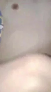 来买手机的少妇，为了折扣献身